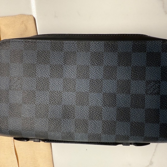 Louis Vuitton Zippy XL Damier Cobalt Organizer/Wallet - Picture 6 of 9